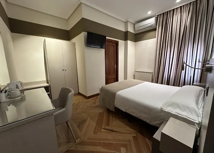 Hostal Atocha Almudena Martin